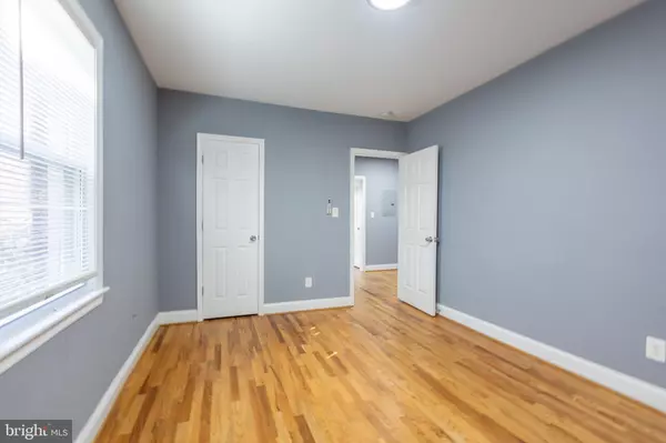 Washington, DC 20020,2204 16TH ST SE #2