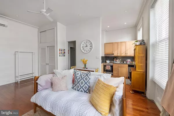 Philadelphia, PA 19103,1810 SPRUCE ST #3F