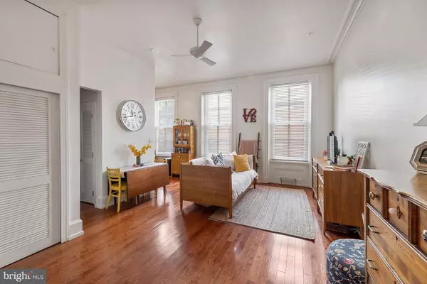 Philadelphia, PA 19103,1810 SPRUCE ST #3F