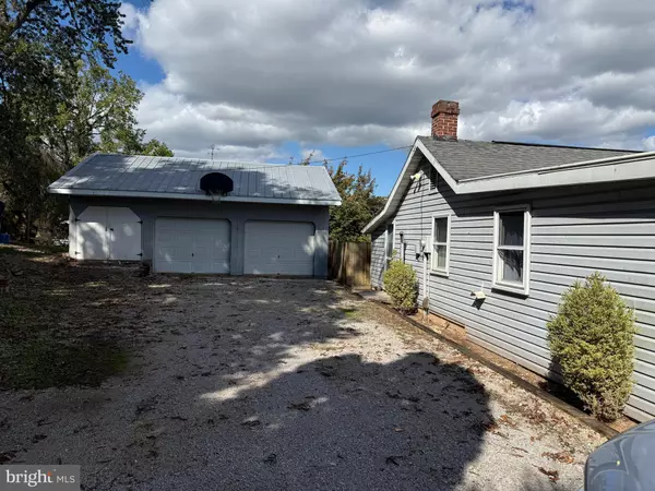 Abbottstown, PA 17301,655 ABBOTTSTOWN PIKE