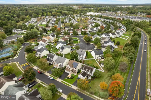 East Windsor, NJ 08520,4 SANDSTONE RD
