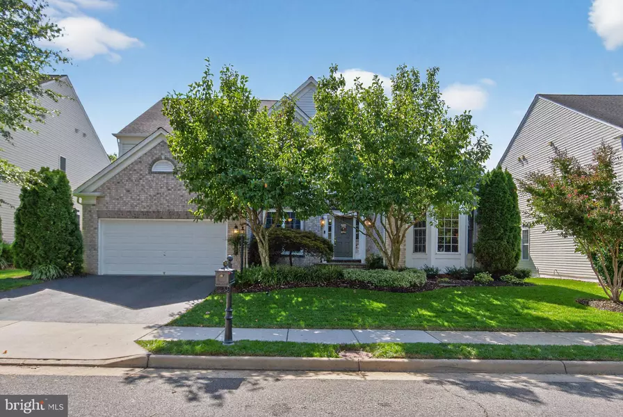 8157 AMERICAN HOLLY RD, Lorton, VA 22079