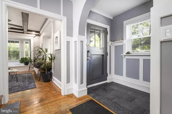 Philadelphia, PA 19119,7141 CRESHEIM RD