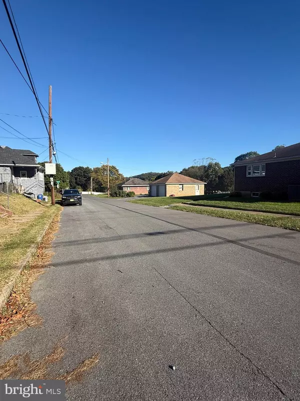 Easton, PA 18042,622 FOLK ST