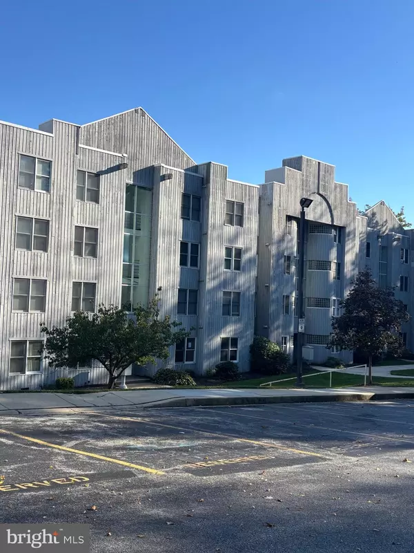 Wilmington, DE 19809,5209-UNIT LE PARC DR #35