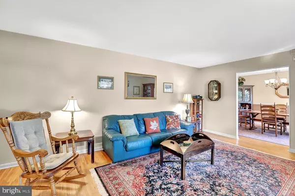 Ewing, NJ 08628,4 WESTWOOD DR