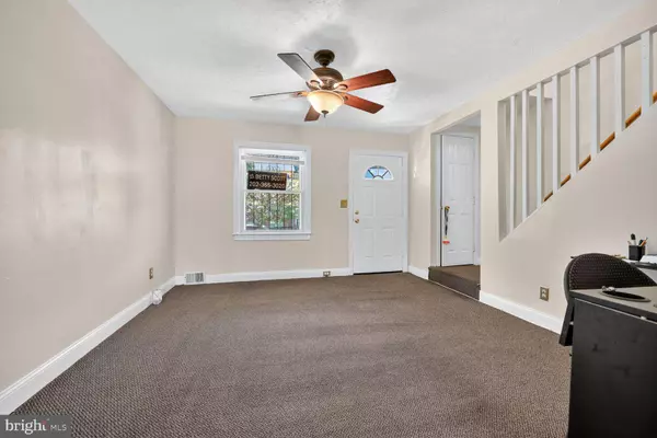 Washington, DC 20020,1506 HOWARD RD SE