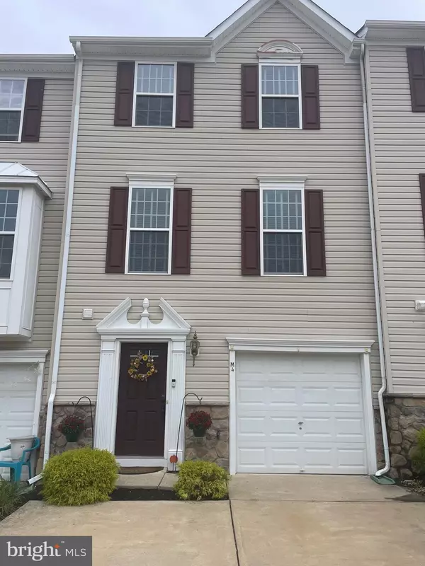 Vineland, NJ 08361,2102 E OAK RD #M4