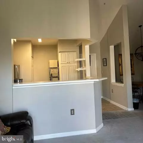 Herndon, VA 20170,12913 ALTON SQ #405