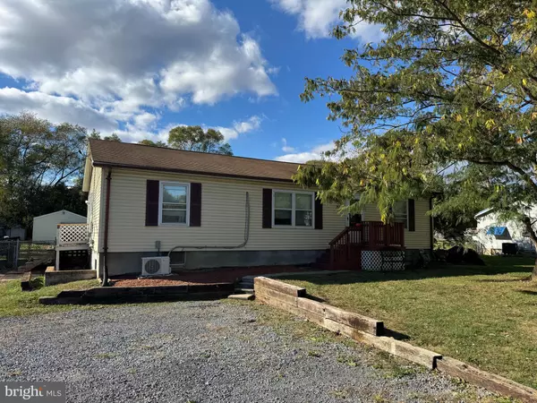 Bunker Hill, WV 25413,382 FEGAN RD