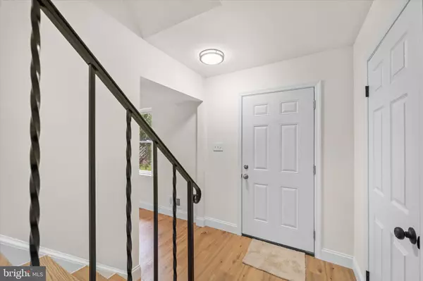 Springfield, VA 22150,7305 BELINGER CT