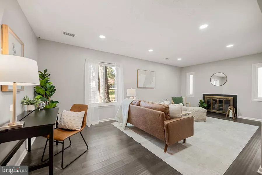 2549 FOX RIDGE CT #68, Woodbridge, VA 22192