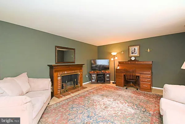 Ambler, PA 19002,88 HAMPSTEAD DR #88