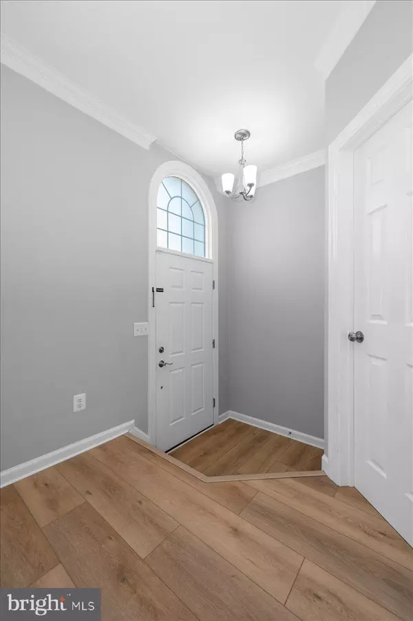 Fairfax, VA 22033,4576 FAIR VALLEY DR