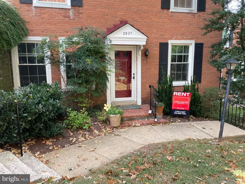 2927 S DINWIDDIE ST, Arlington, VA 22206