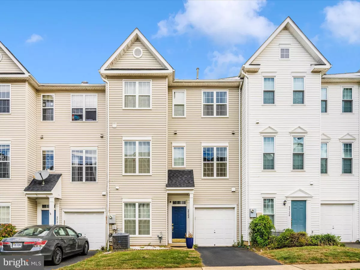 Herndon, VA 20171,2522 LOGAN WOOD DR