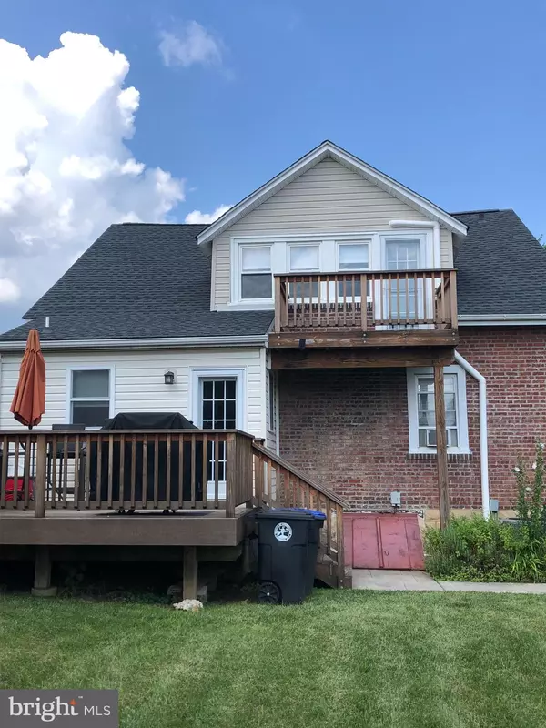 Conshohocken, PA 19428,331 E 11TH AVE