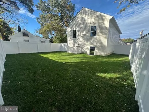 Glen Burnie, MD 21060,98 FOREST RD