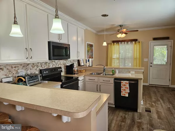 Colonial Beach, VA 22443,30 BANCROFT AVE.