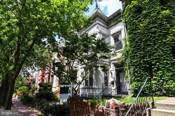 11 R ST NW, Washington, DC 20001