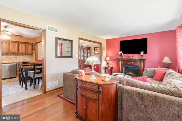 Harrisburg, PA 17111,6418 TAUNTON RD