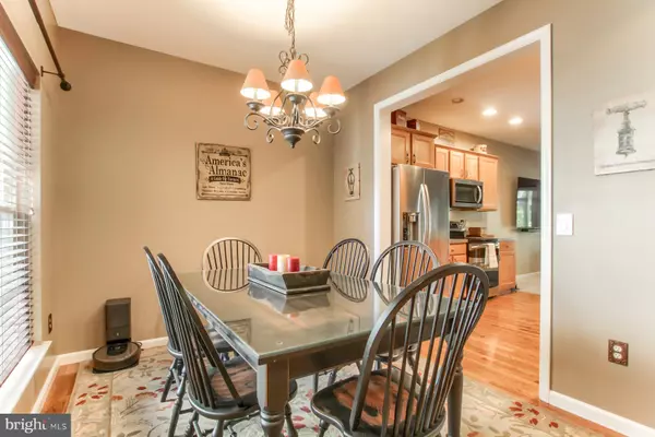 Harrisburg, PA 17111,5592 TWILIGHT DR