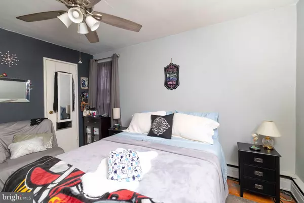 Philadelphia, PA 19115,9527 CLARK ST