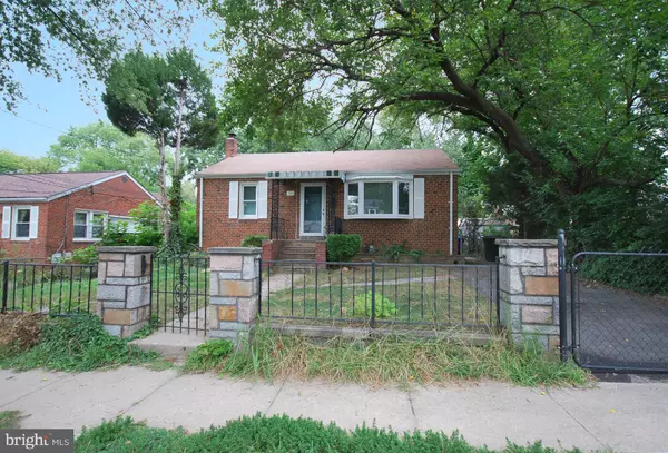 5028 NANTUCKET RD, College Park, MD 20740