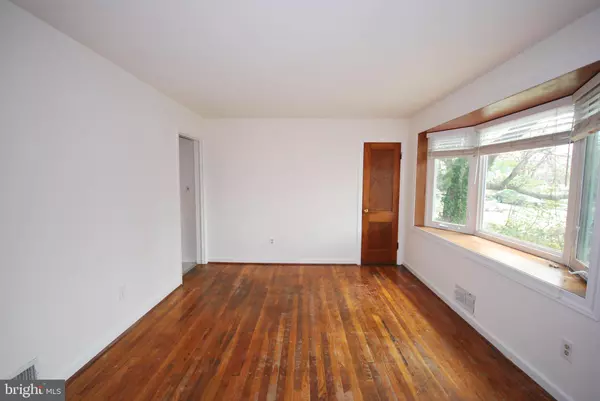 College Park, MD 20740,5028 NANTUCKET RD