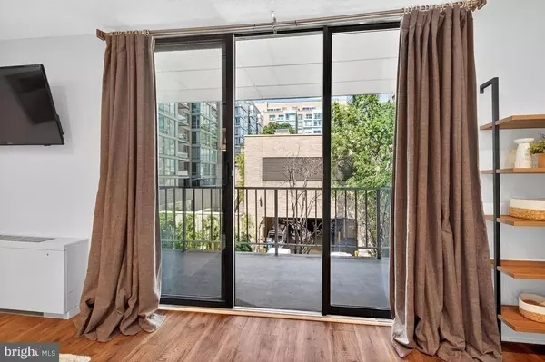 Washington, DC 20037,2201 L ST NW #316