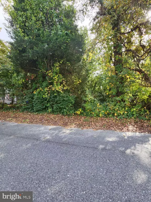 Browns Mills, NJ 08015,163 GARDEN AVE