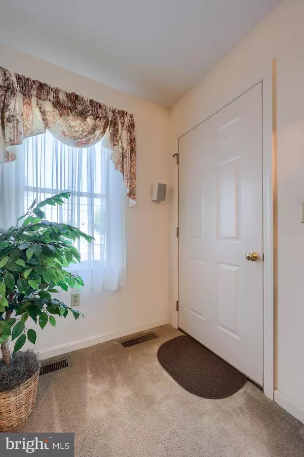 New Holland, PA 17557,132 E JACKSON ST