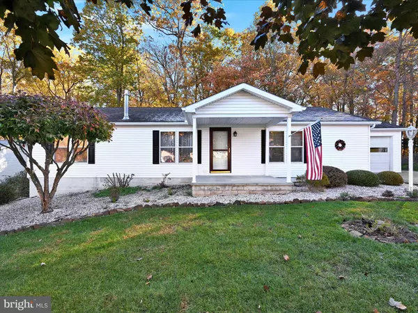 Manheim, PA 17545,1044 HEMLOCK CIRCLE
