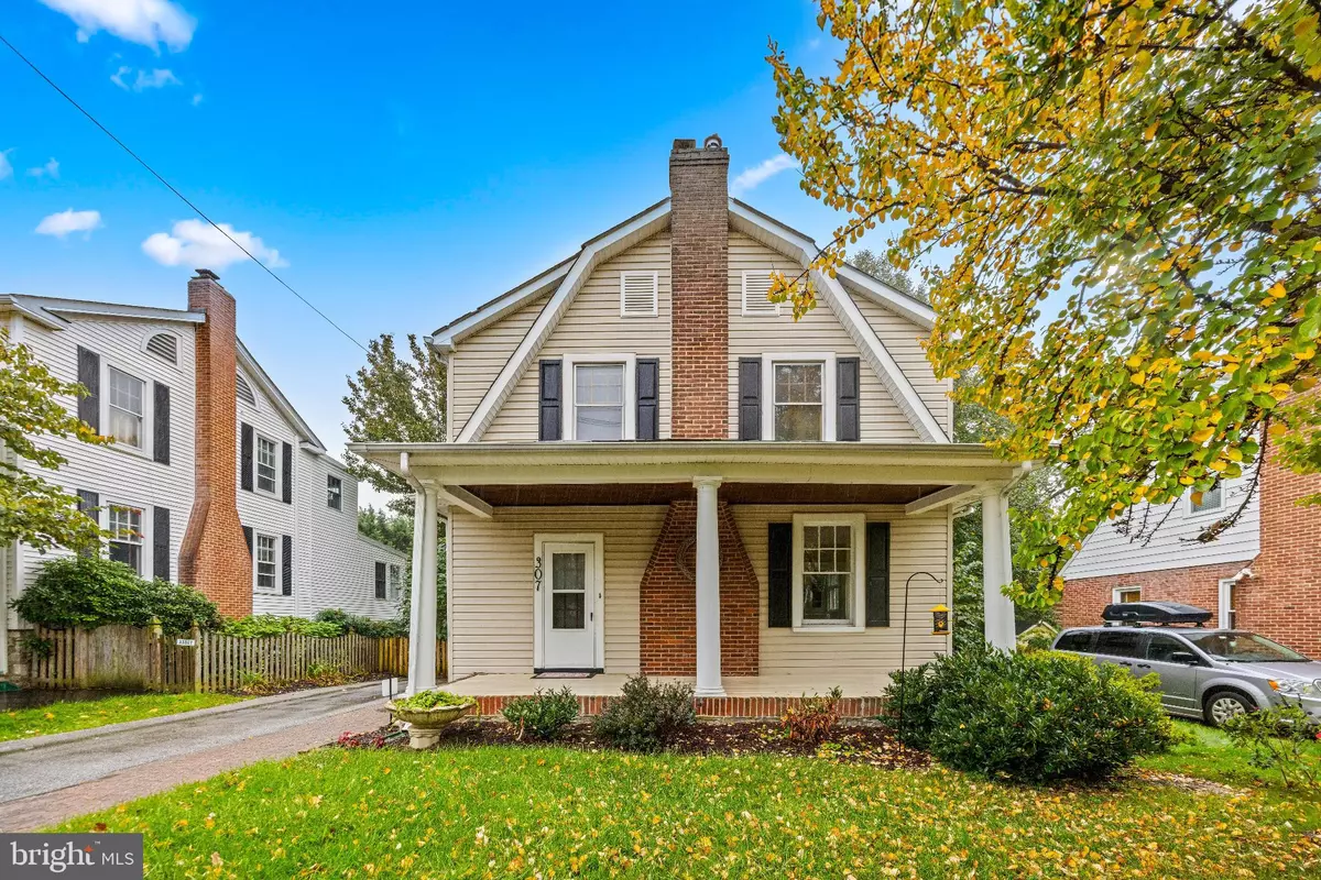 Baltimore, MD 21212,307 E LAKE AVE