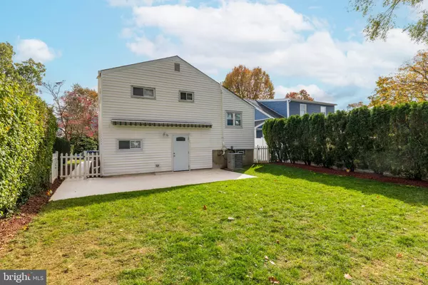 Glenside, PA 19038,616 TENNIS AVE