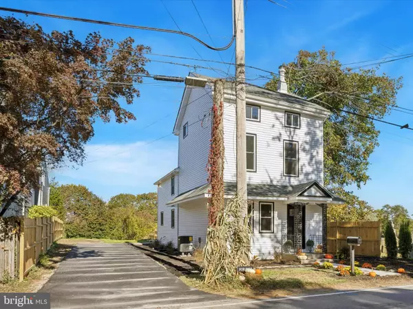 3011 CHURCH RD, Lafayette Hill, PA 19444