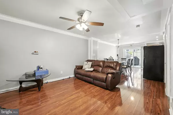 Centreville, VA 20120,14727 BENTLEY SQ