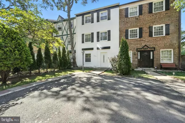 Centreville, VA 20120,14727 BENTLEY SQ