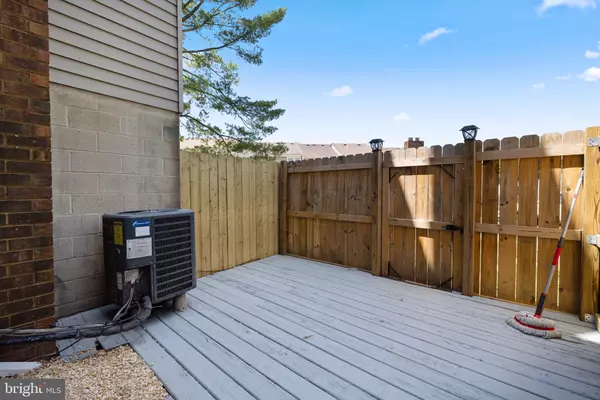 Chantilly, VA 20151,13807 SAUTERNE WAY