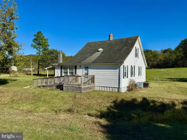 Upper Tract, WV 26866,14160 PETERSBURG PIKE