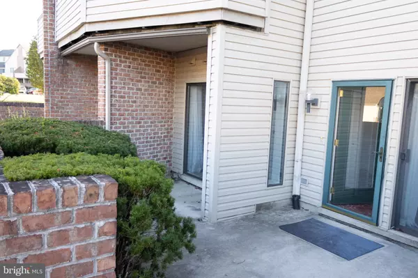 Harrisburg, PA 17110,504 CHERRINGTON DR