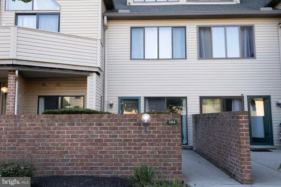 504 CHERRINGTON DR, Harrisburg, PA 17110