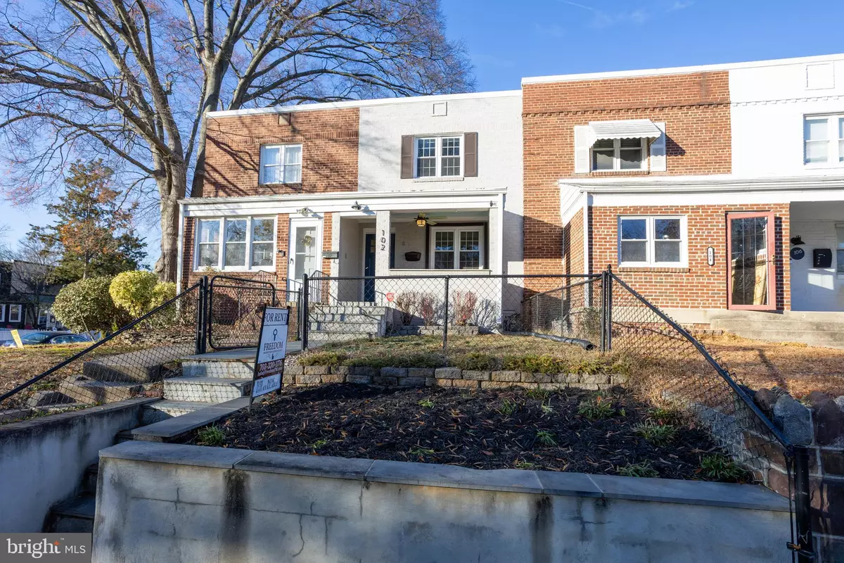 Alexandria, VA 22305,102 LYNHAVEN DR