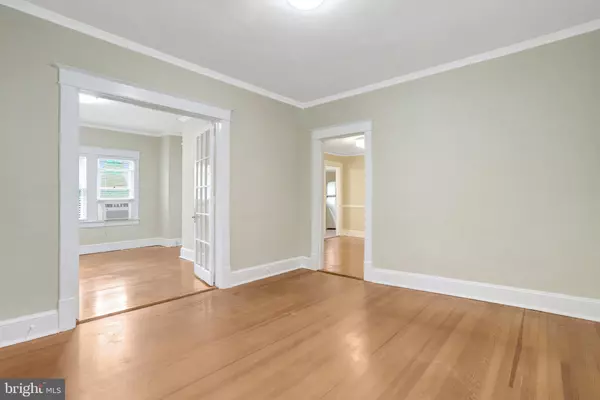 Arlington, VA 22201,2621 2ND RD N