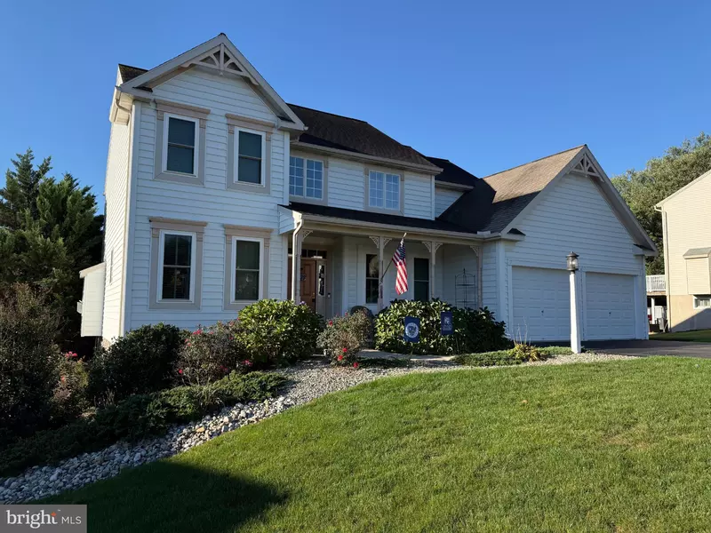 9 BULLRUSH LDG, Elizabethtown, PA 17022
