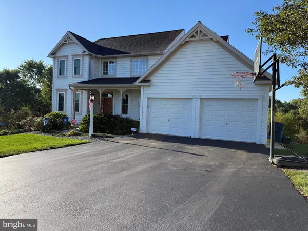 Elizabethtown, PA 17022,9 BULLRUSH LDG
