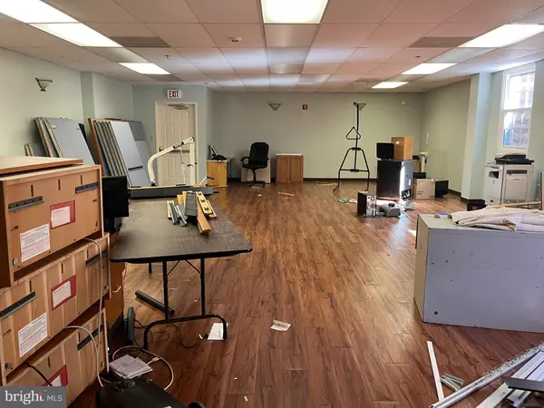 Hershey, PA 17033,1512 E CARACAS AVE #200