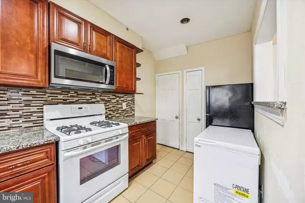 Upper Darby, PA 19082,253 SHIRLEY RD