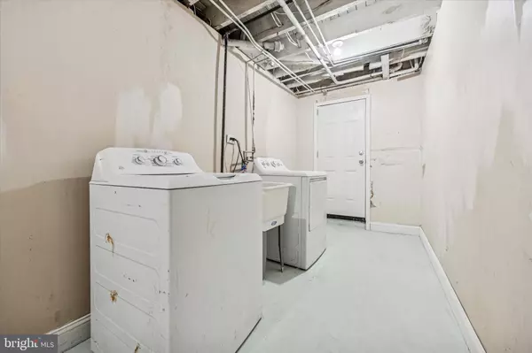 Upper Darby, PA 19082,253 SHIRLEY RD