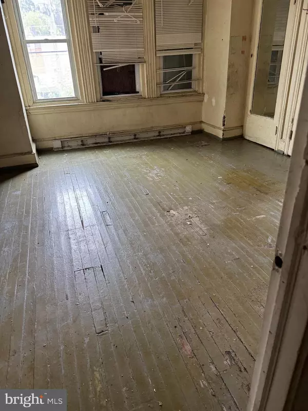 Philadelphia, PA 19134,3353 EMERALD ST